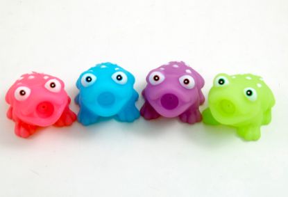 Picture of Griptight 4 Tropical Frog Bath Squirters